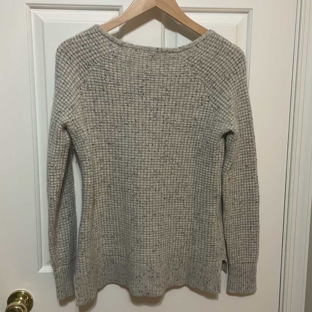 Athleta gray cashmere crew neck sweater - Picture 4 of 7